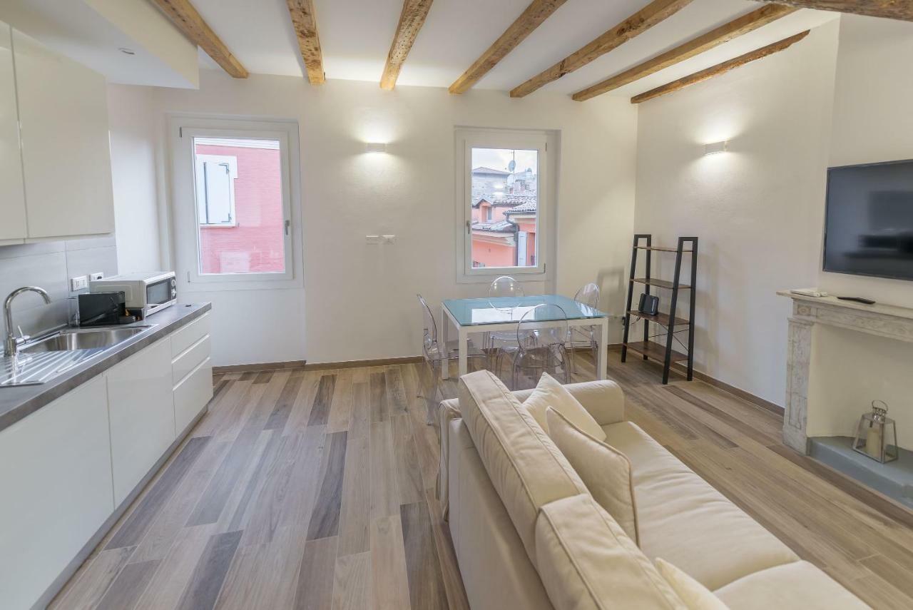 בולוניה Realkasa Canonica Apartment מראה חיצוני תמונה